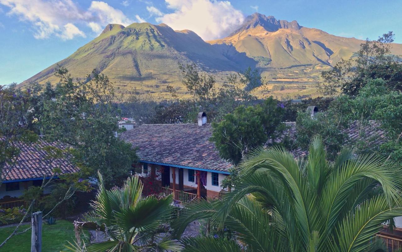 Hacienda Cusin Hotel 4*